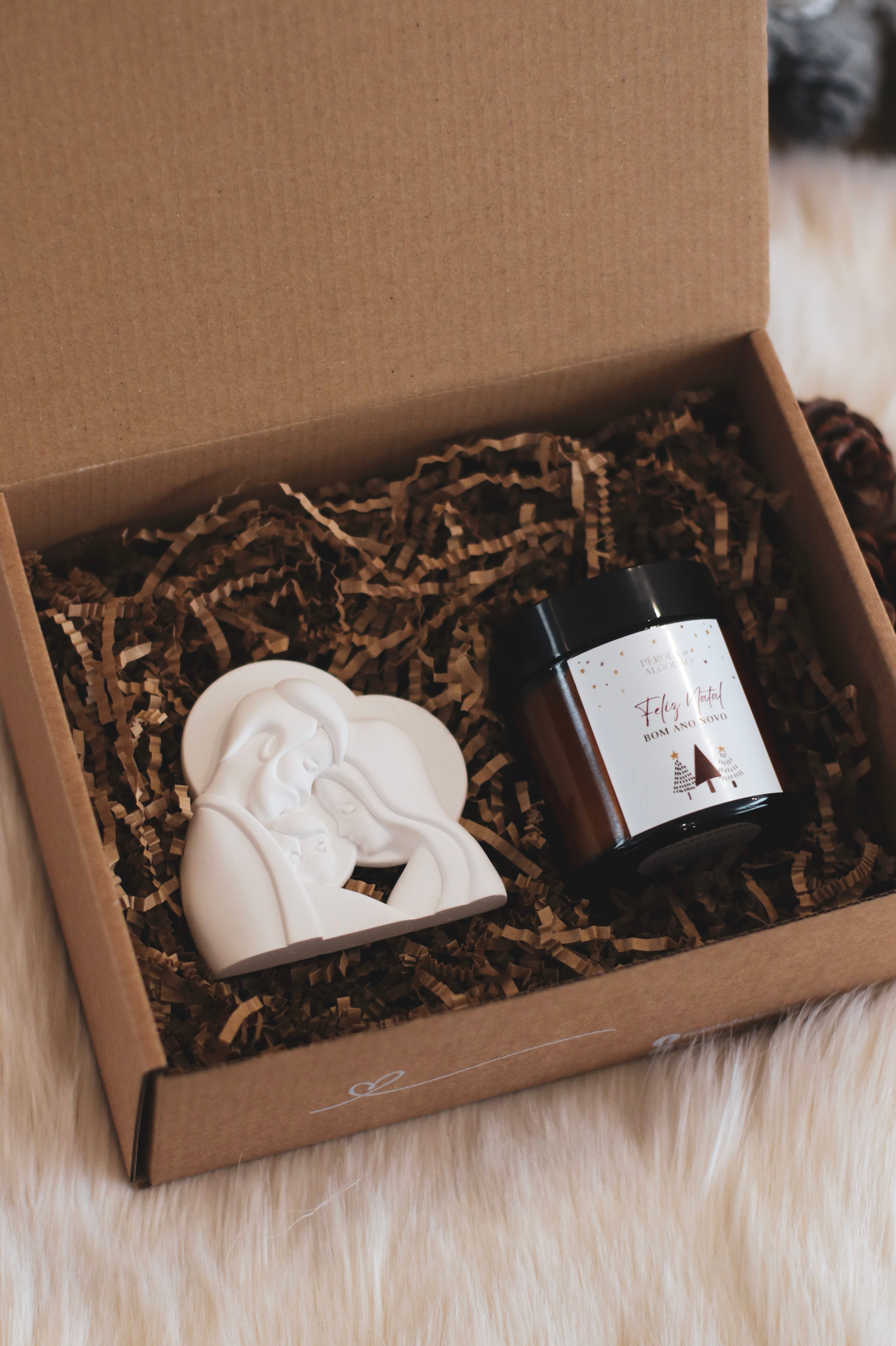 Caixa com Sagrada Família e Mini Vela