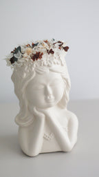Menina das flores