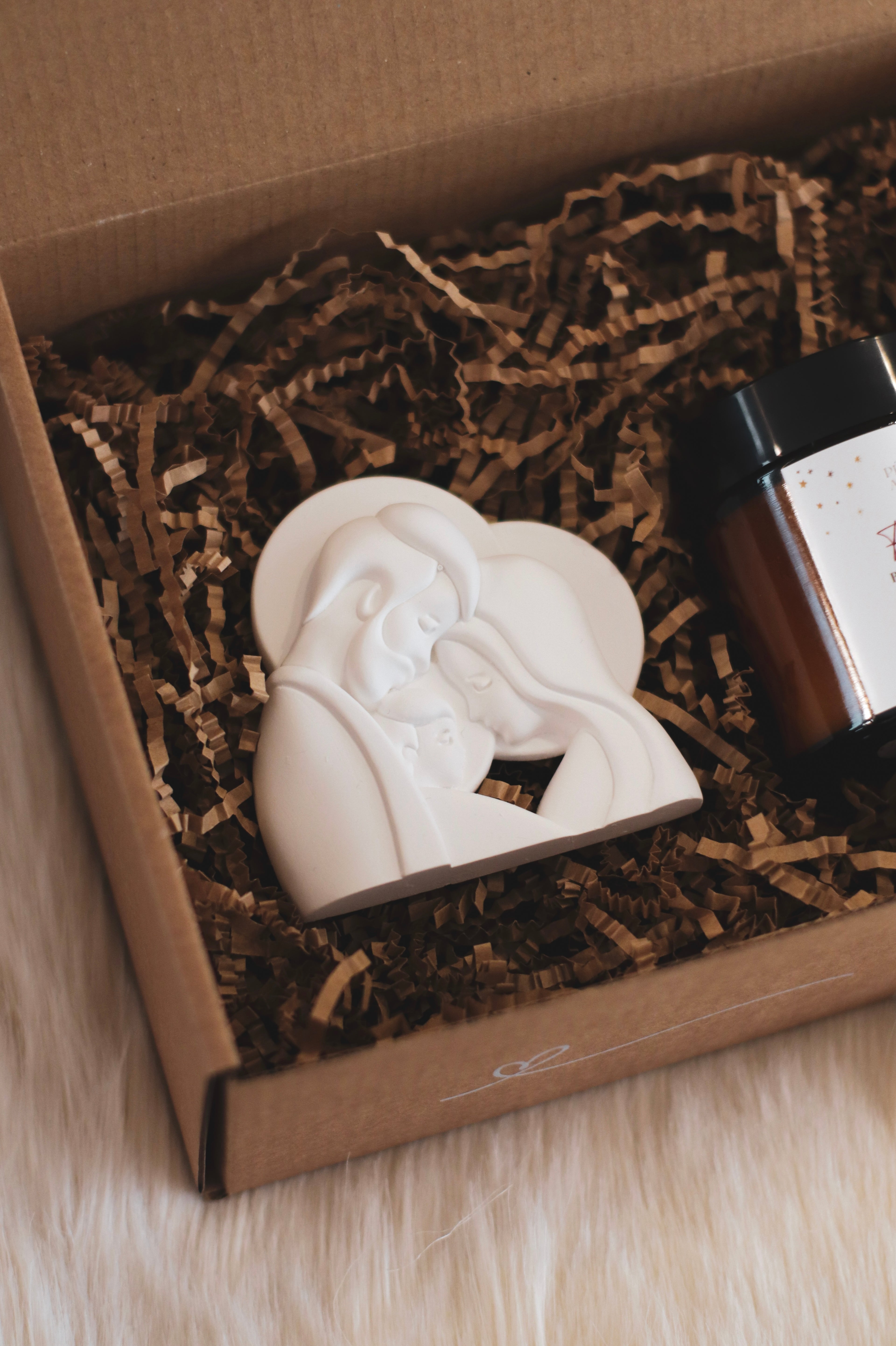 Caixa com Sagrada Família e Mini Vela