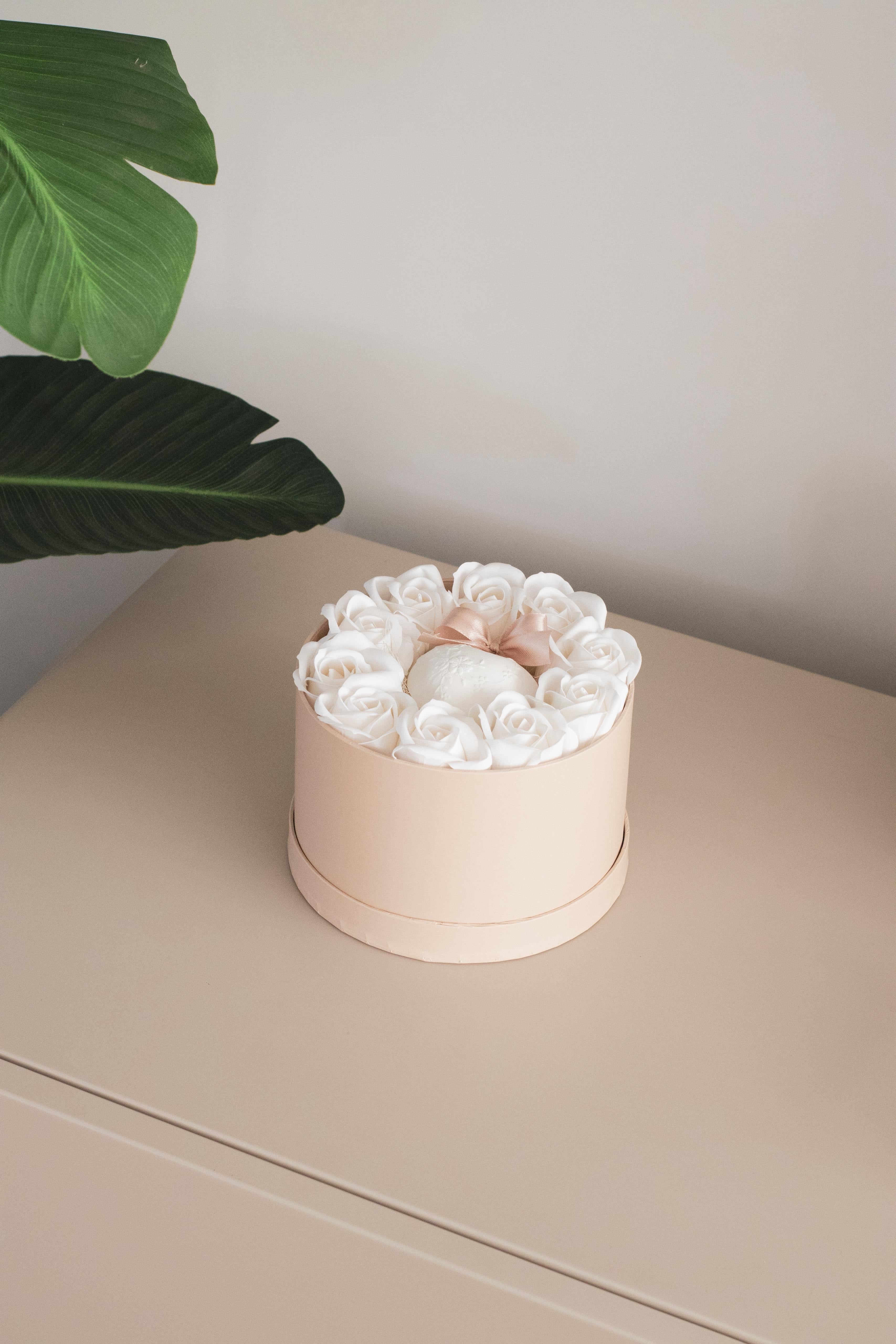 Caixa com rosas e coração perfumado