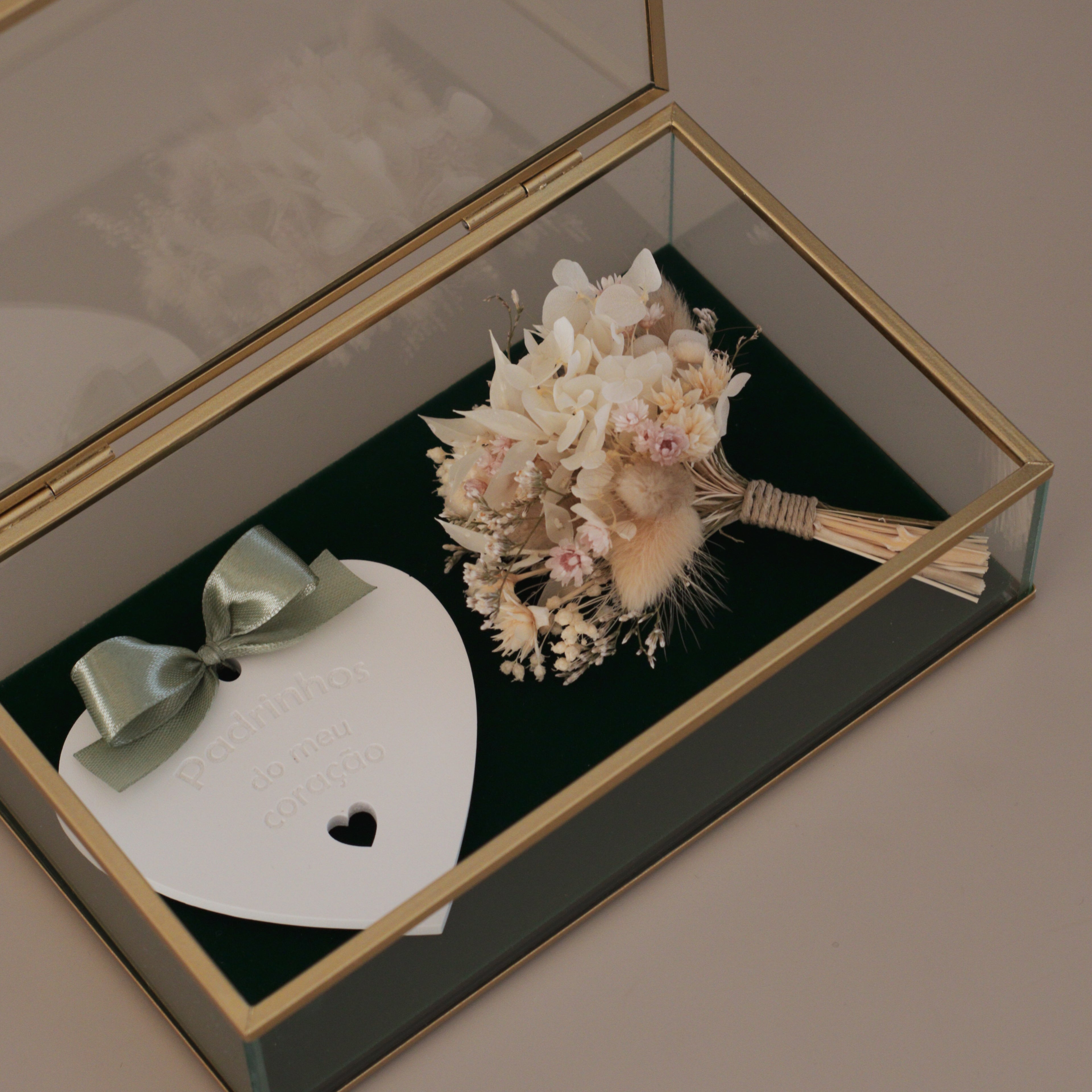 Caixa Padrinhos com ramo de flores